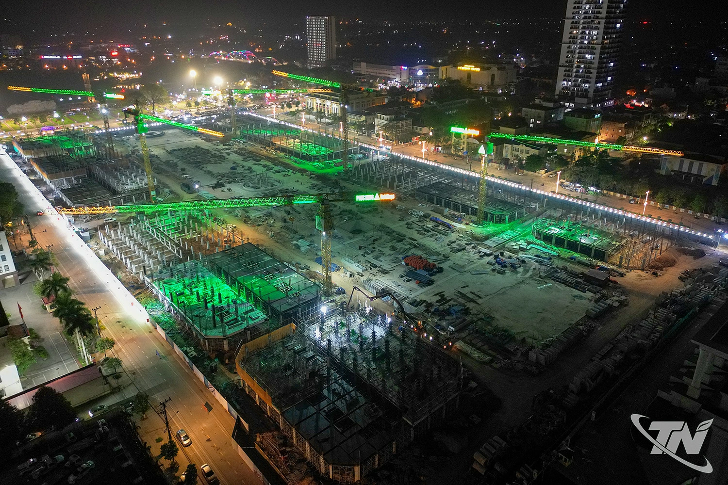 Tăng tốc trên công trường phố đi bộ